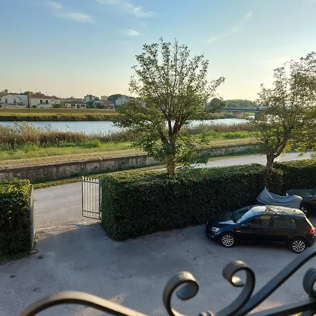 Guest house La Garitta - Tra E Livorno Free Parking Ac Near The Sea Pisa